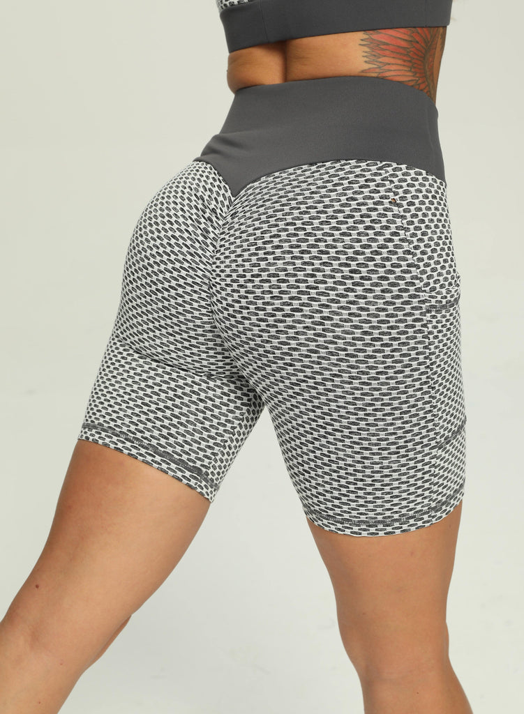 White Scrunched Pocket Scrunch Butt Shorts